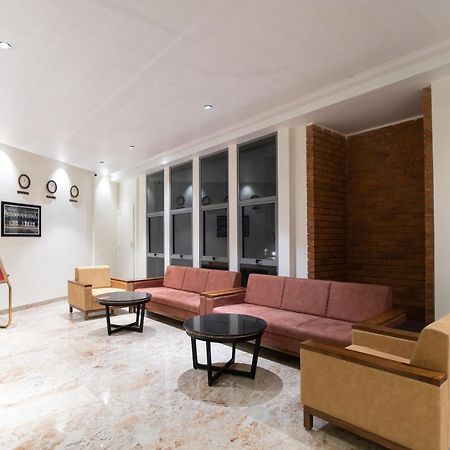 Palette - Hotel Welcome Kadi Exterior photo