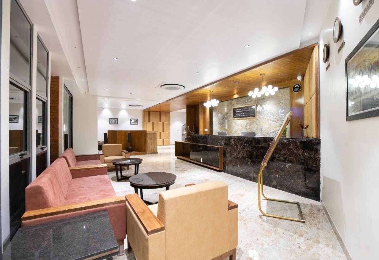 Palette - Hotel Welcome Kadi Exterior photo
